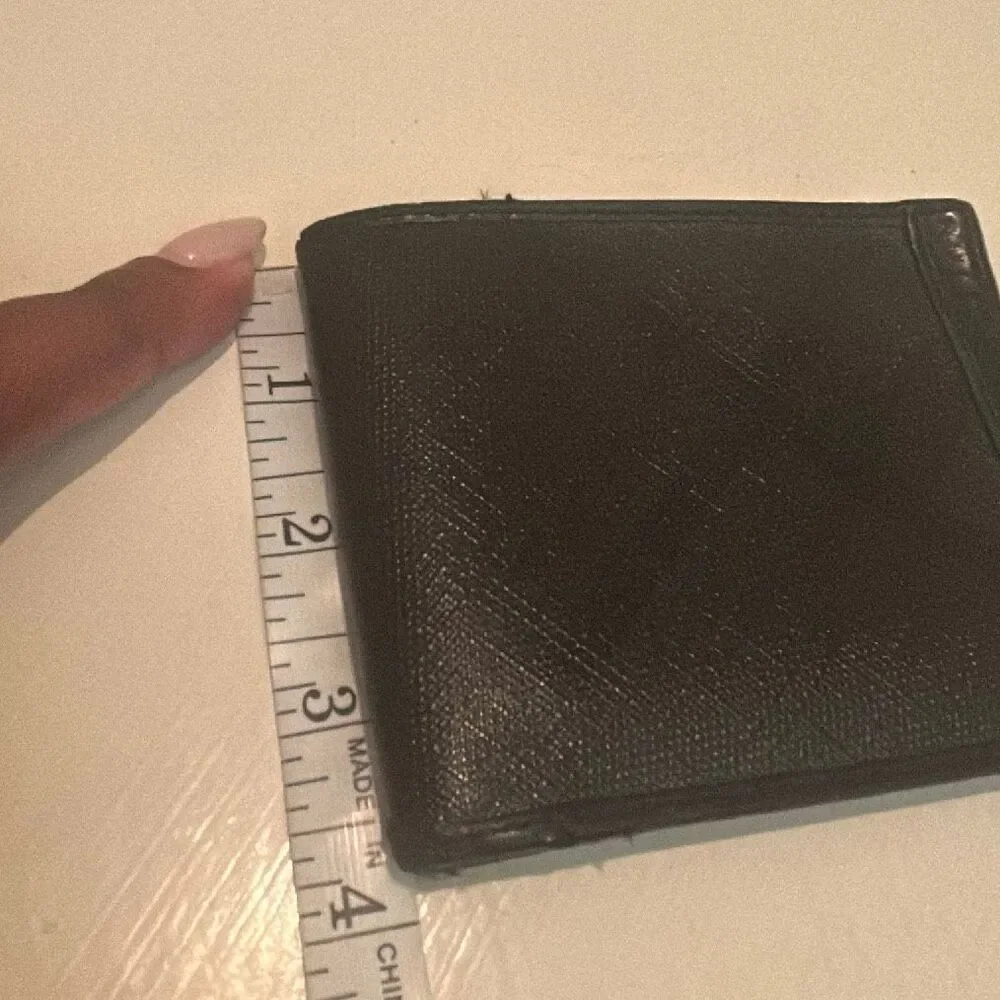 Burberry Men's Bifold Cardholder Wallet Black Brown Subtle Nova Check Plaid Luxe